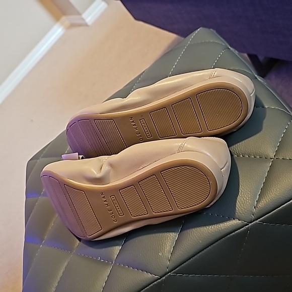 Cole Haan flats - Picture 2 of 4
